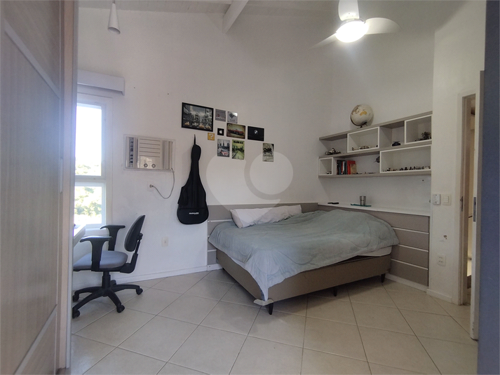 Foto REO1089578