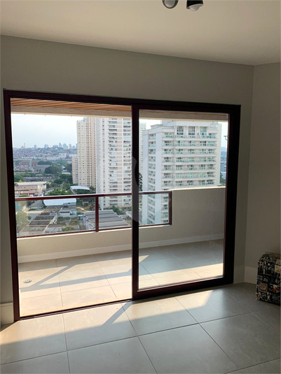 Foto REO1089626