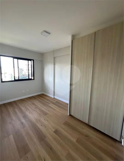 Foto REO1089651