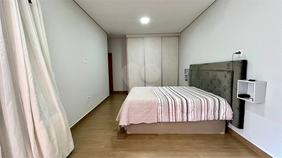 Foto REO1089986