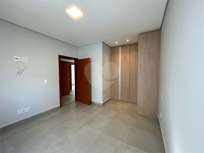 Foto REO1090024
