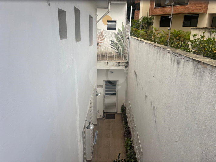 Foto REO1090035