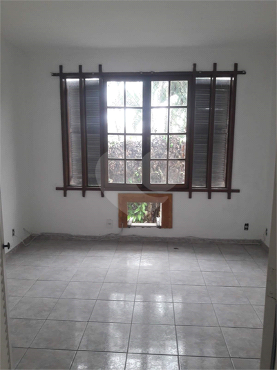 Foto REO1090037