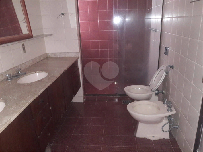 Foto REO1090037