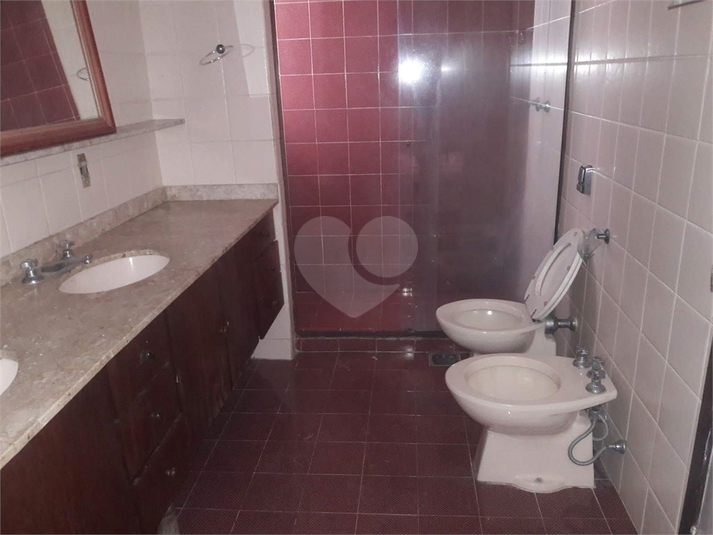 Foto REO1090037