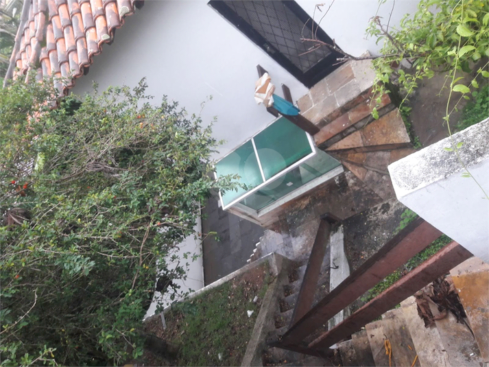 Foto REO1090037