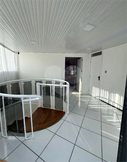 Foto REO1090055
