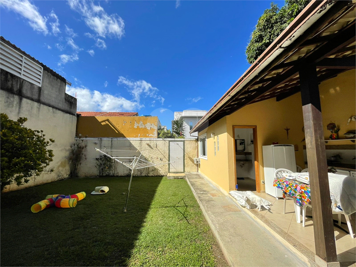 Foto REO1090063