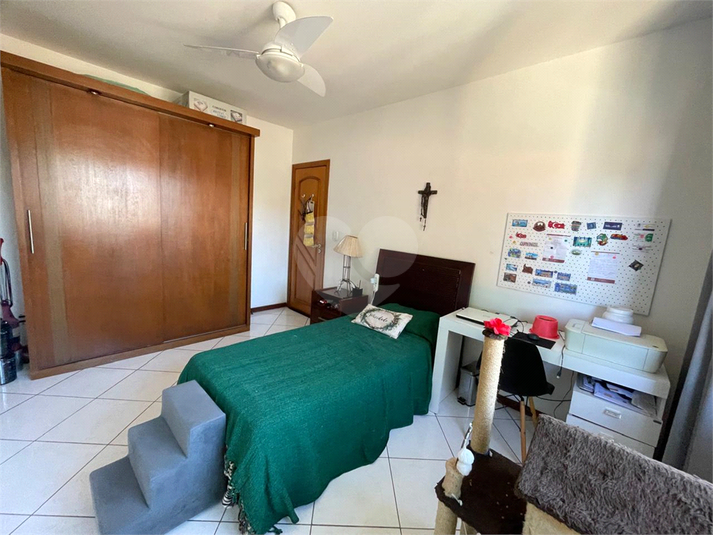 Foto REO1090063