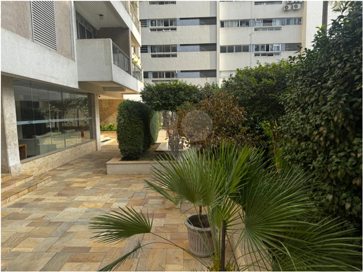 Foto REO1090078