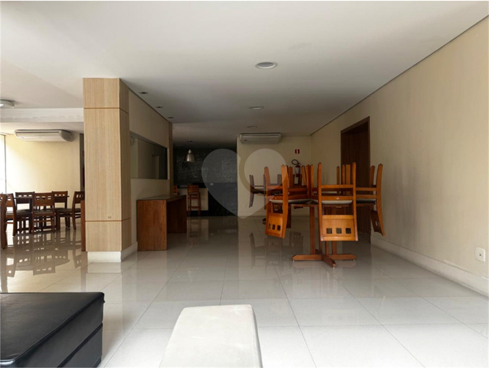 Foto REO1090078