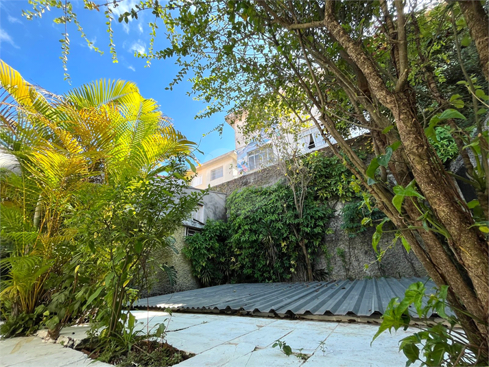 Foto REO1090133