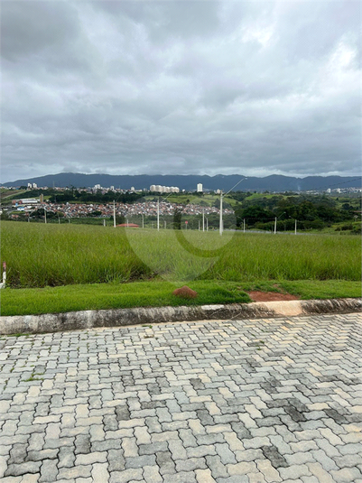 Foto REO1090157
