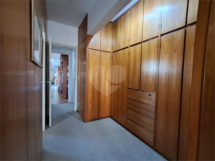 Foto REO1090201