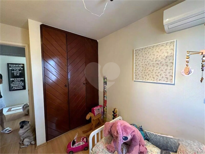 Foto REO1090227