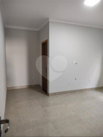 Foto REO1090229
