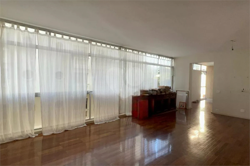 Foto REO1090243