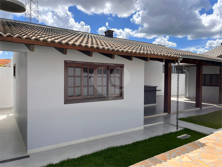 Foto REO1090264