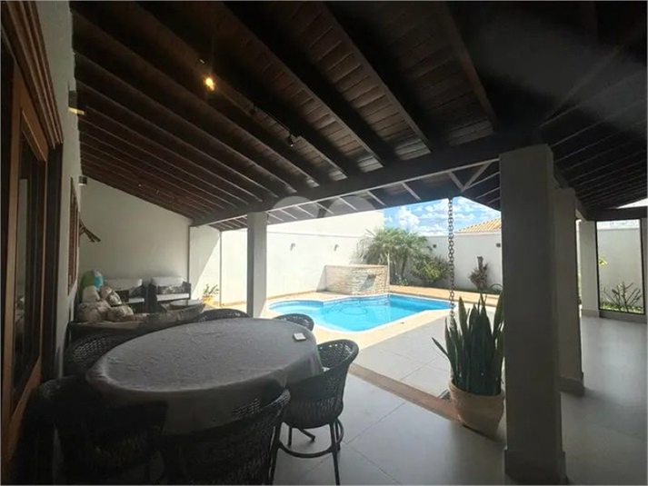 Foto REO1090298
