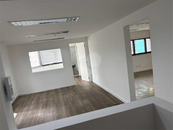 Foto REO1090373