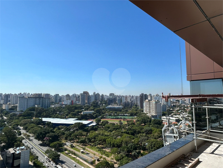Foto REO1090394
