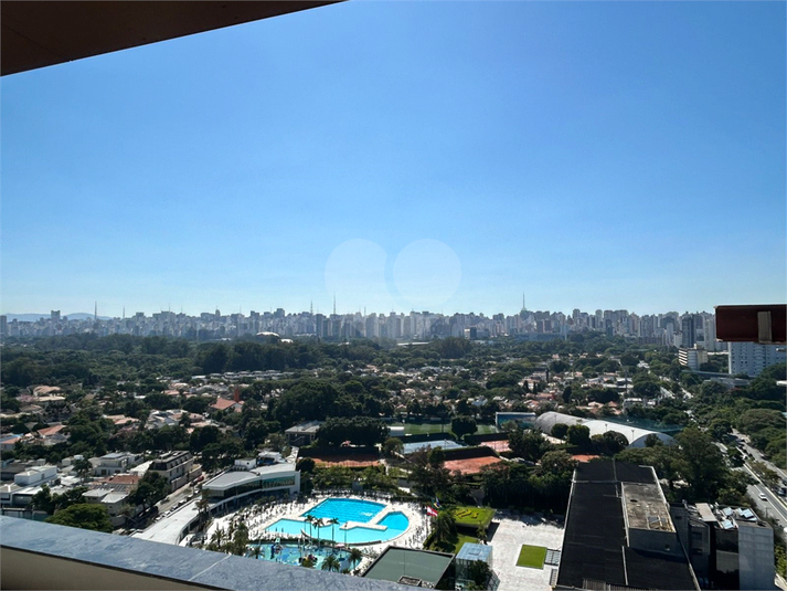 Foto REO1090394