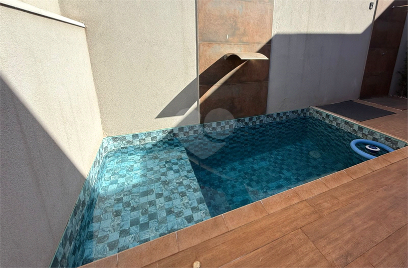 Foto REO1090431