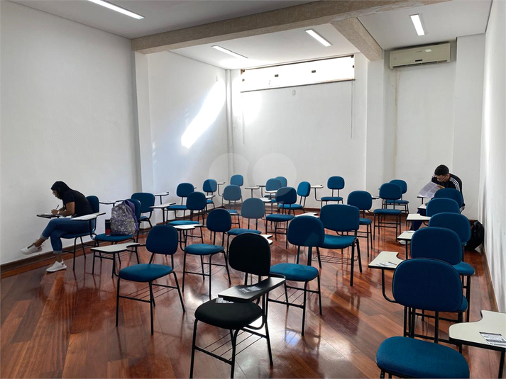 Foto REO1090479