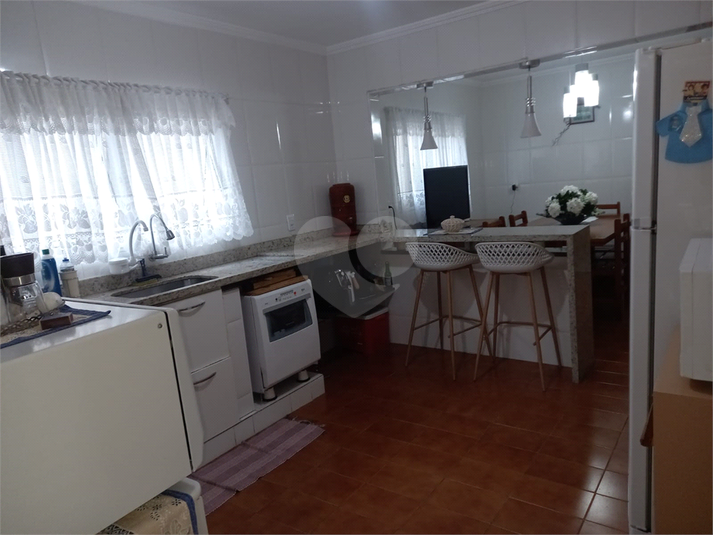 Foto REO1090549