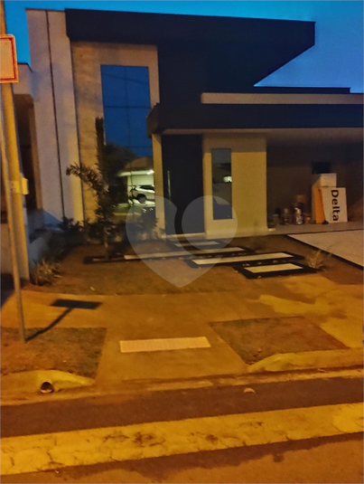 Foto REO1090620