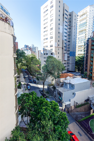Foto REO1090625