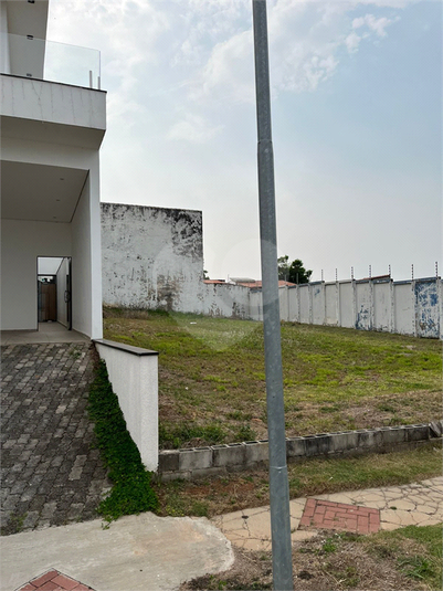 Foto REO1090657