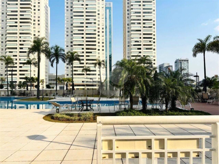 Foto REO1090666