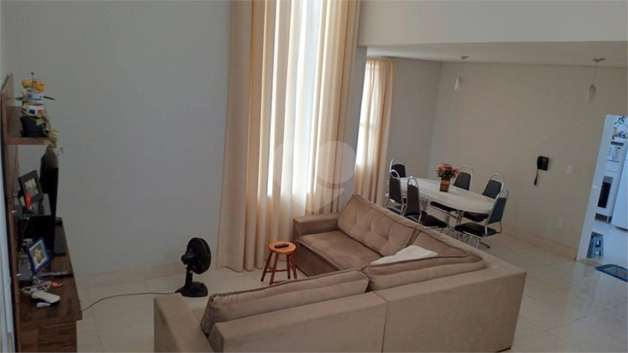 Foto REO1090682