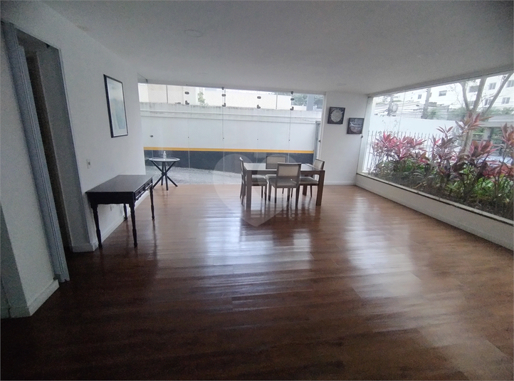 Foto REO1090687