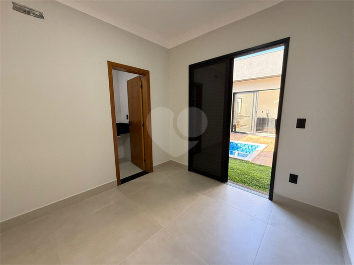 Foto REO1090758
