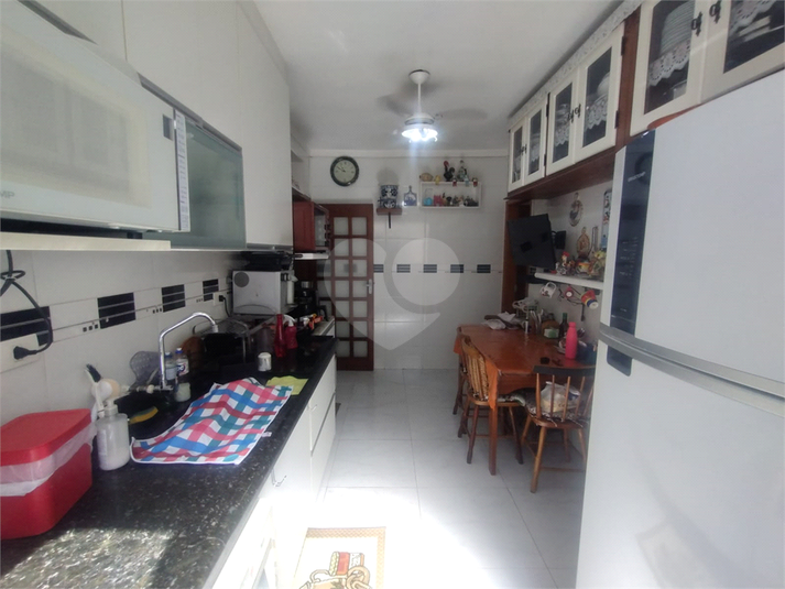 Foto REO1091002