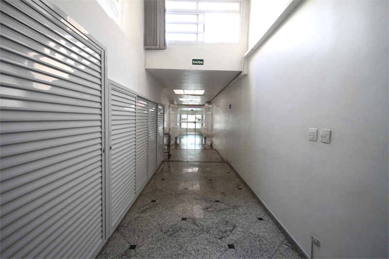 Foto REO1091116