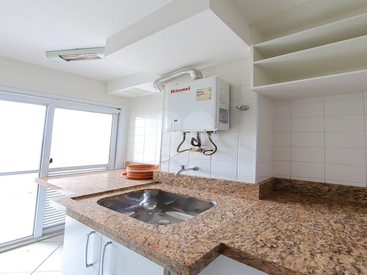Foto REO1091142