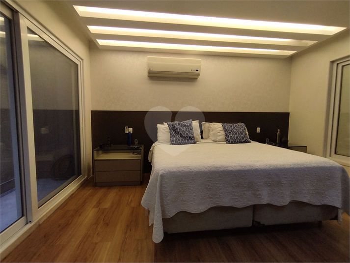 Foto REO1091266