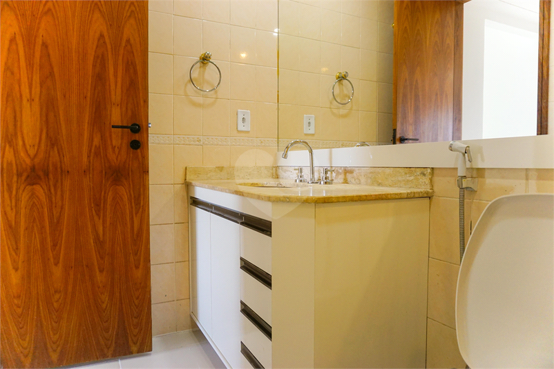 Foto REO1091374