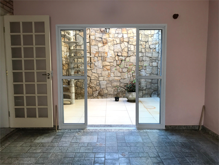 Foto REO1091525