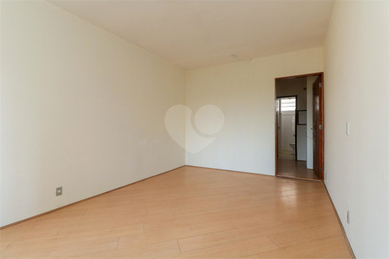 Foto REO1091856