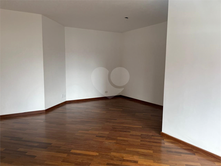 Foto REO1091912