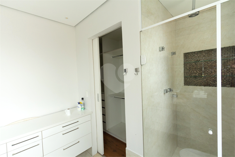 Foto REO1091936