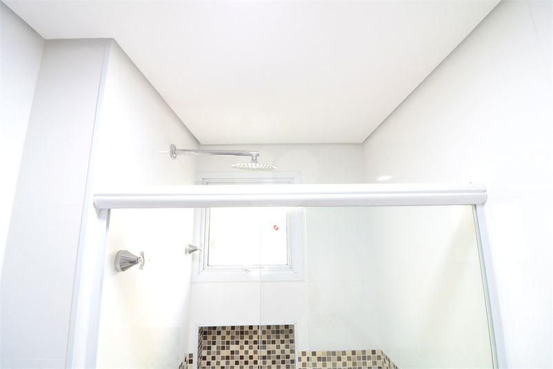 Foto REO1091940