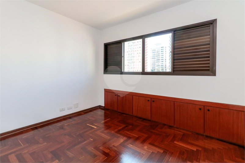 Foto REO1091948