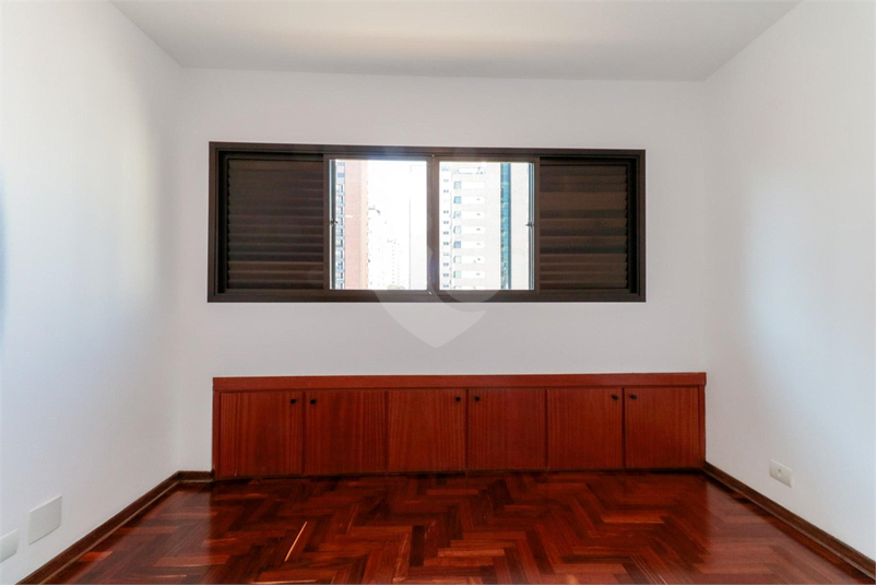 Foto REO1091948