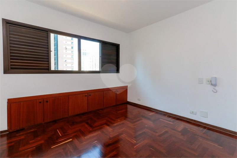 Foto REO1091948
