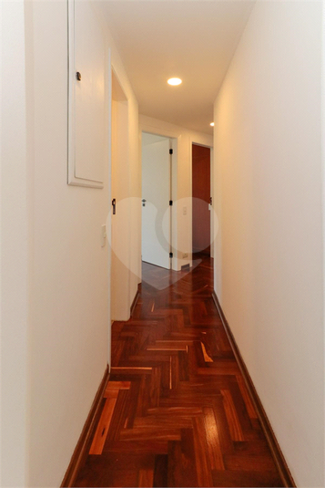 Foto REO1091948